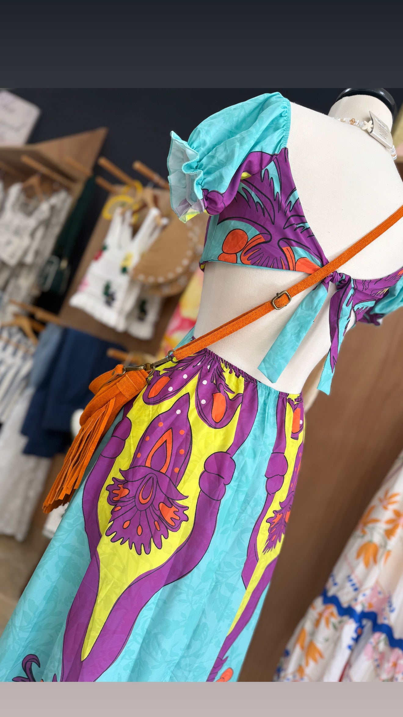 Exclusive Colombian Maxi