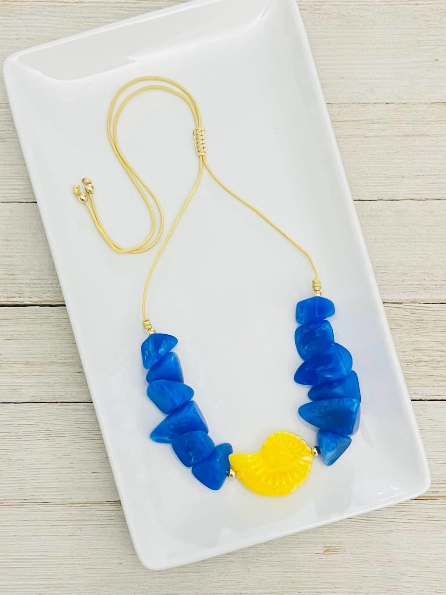 Collar exclusivo