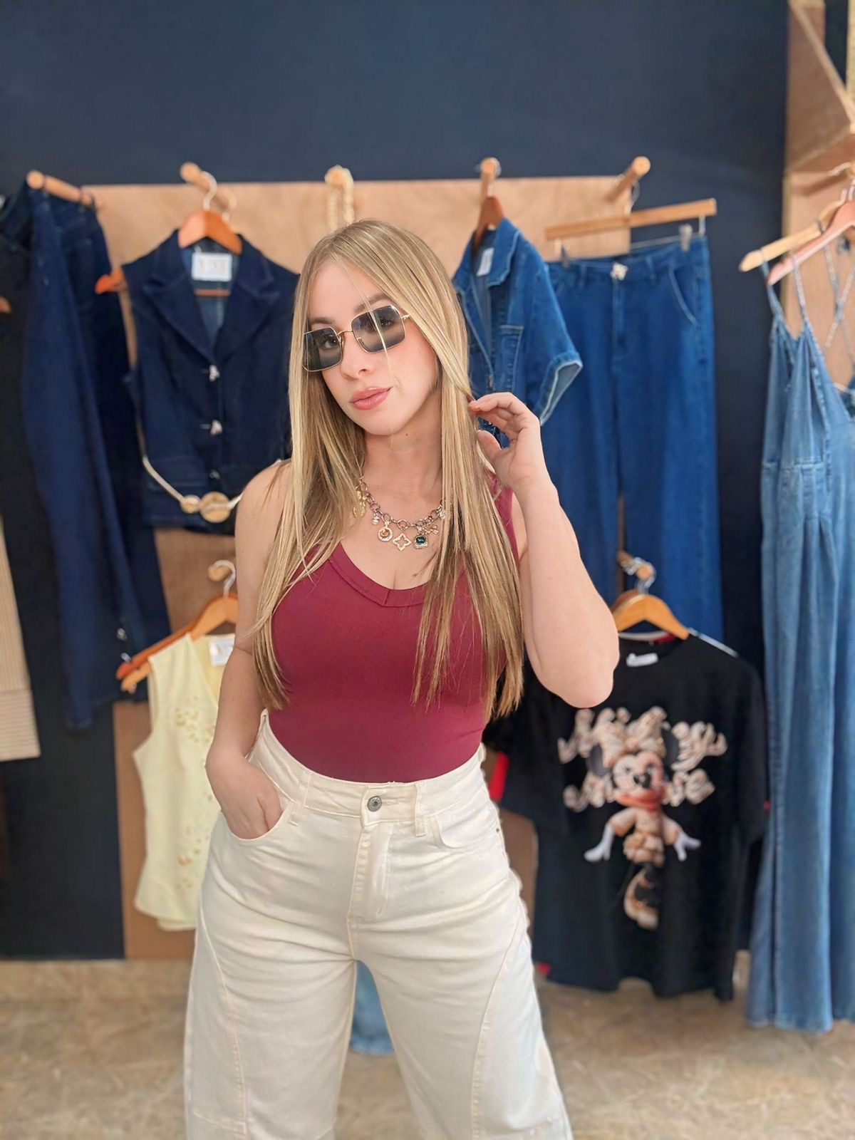 Beige barrel jeans