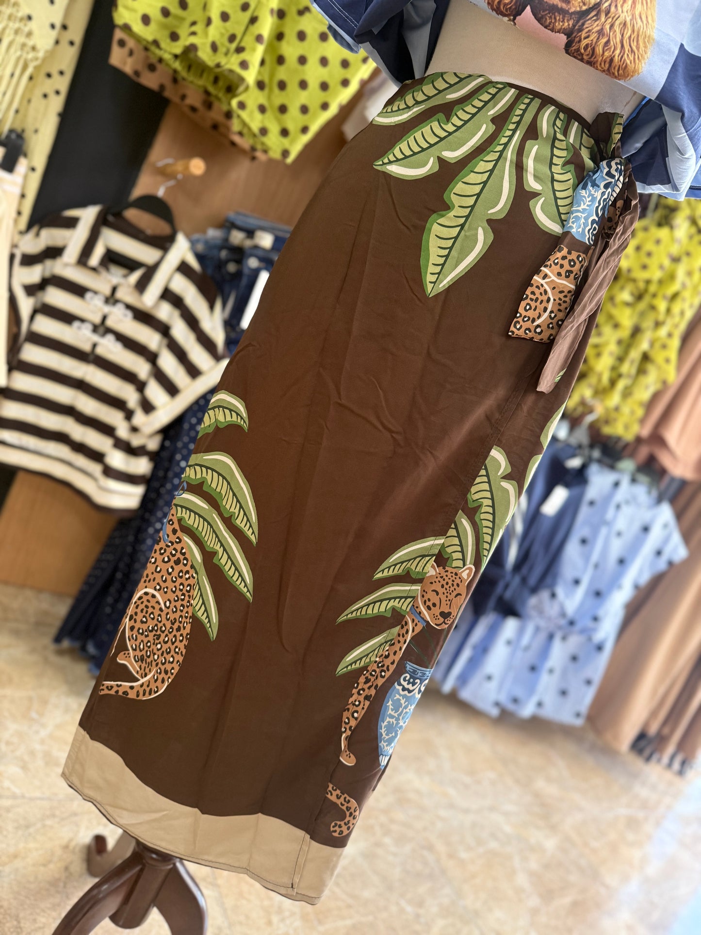 Wrap around Skirt (one size )