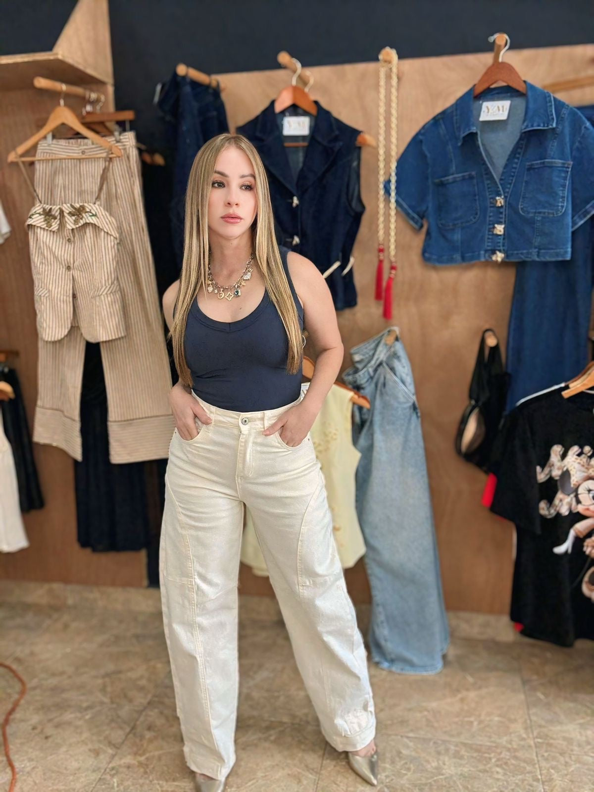 Beige barrel jeans