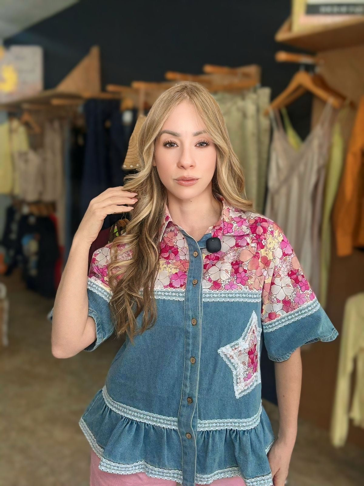 Floral denim top 🌸
